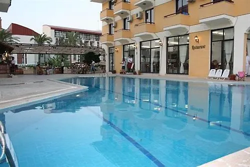فندق البانو Çeşme 3*,